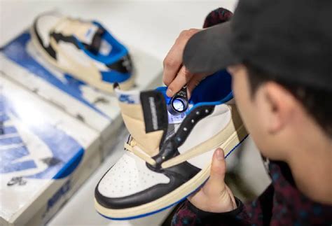 does footaction have fake shoes|Fake vs. Real Sneakers: How SNKRDUNK Legit Checks if .